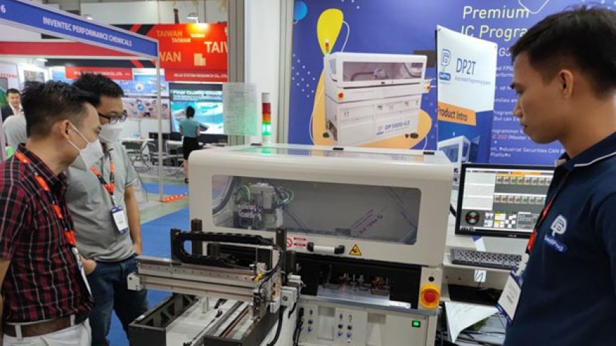 Nearly 300 technological brands introduced at NEPCON Vietnam 2022